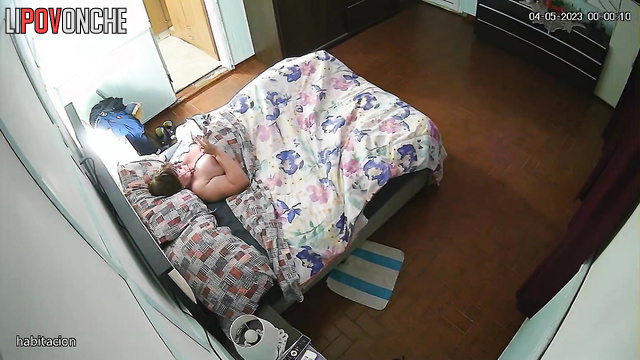 Old farts having oral sex in their bedroom, cool video