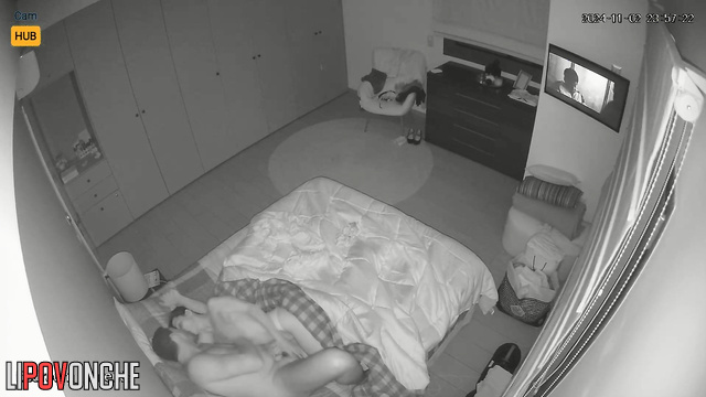 Skinny girl seduced a handsome guy from a dating site