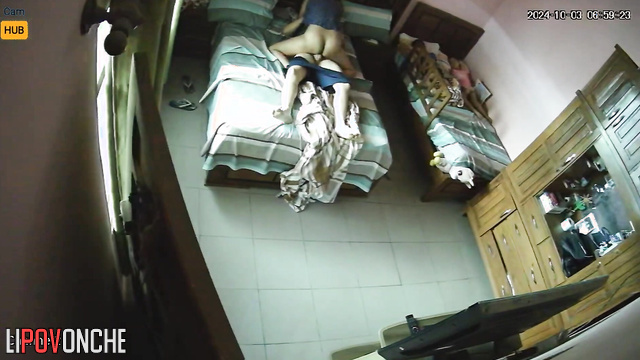 People love having fun on their dirty bed, watch it now