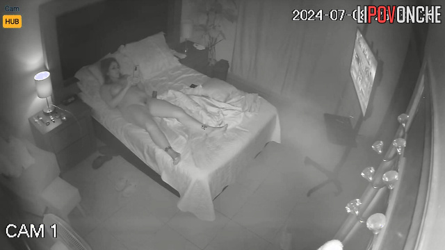Old fart licking pussy his wife / in bedroom video