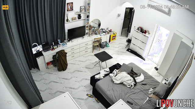 Hidden camera in the bedroom of an Emirati family. Want to watch a naked Arab wife?