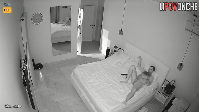 Hot 69 sex with room with a big mirror - hidden cam