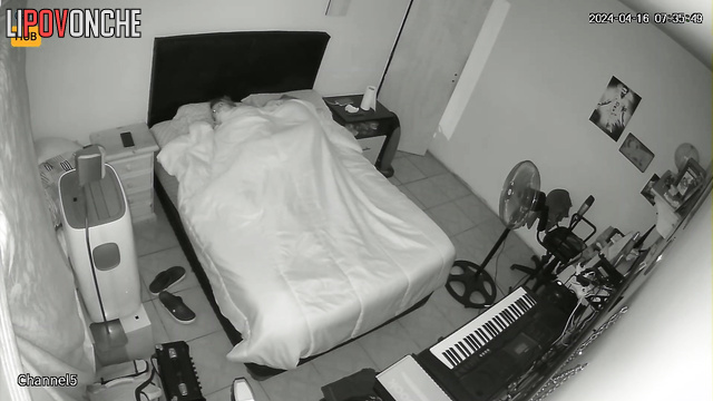 She's cheating on her partner right now - watch it