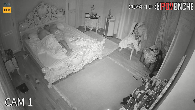 Mature guy teaching her how to fuck best, watch now