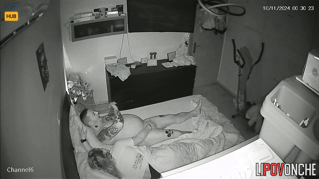 He invited her over exclusively to fuck, bedroom video