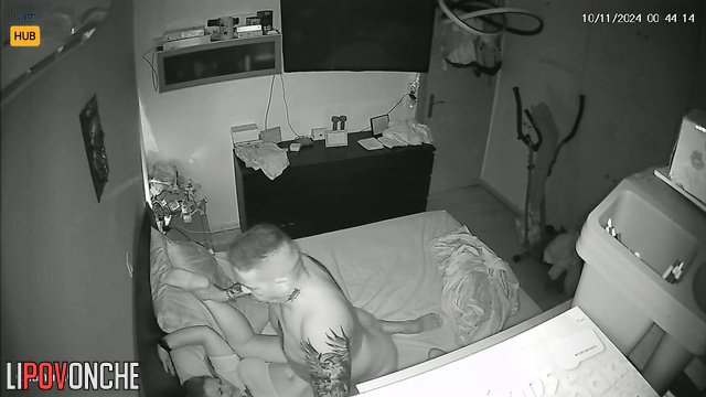 He invited her over exclusively to fuck, bedroom video