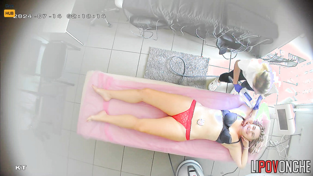 Ukrainian woman came to see the doctor to get settled
