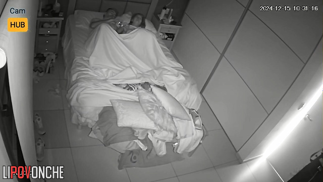 Guy fucked her horny girlfriend in his small room