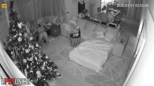 Christmas cunnilingus for young slut (next to the Christmas tree)