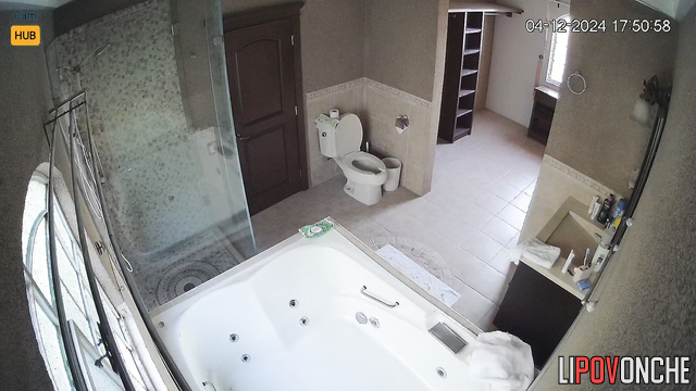 Babe peeing in the morning after loud night party