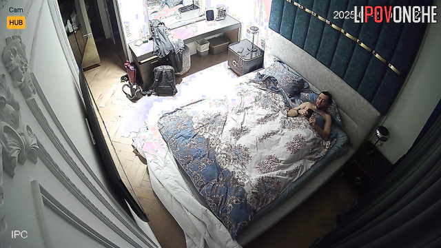 Russian guy fucked best friend his wife - bedroom story