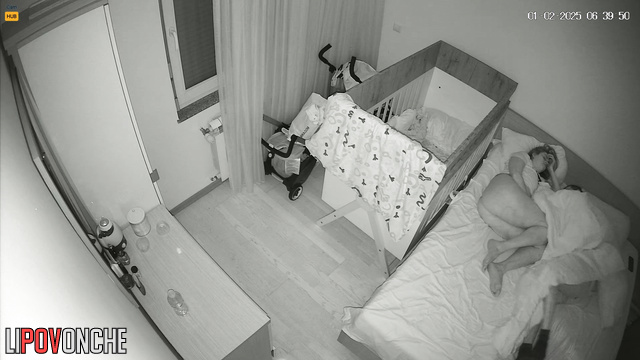 Guy fucking his chubby girlfriend in the dirty black socks