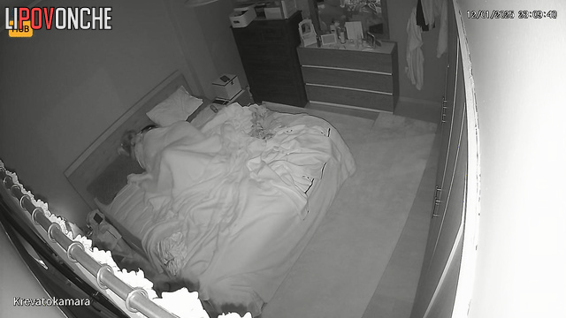 She never takes her clothes off during sex, bedroom cam