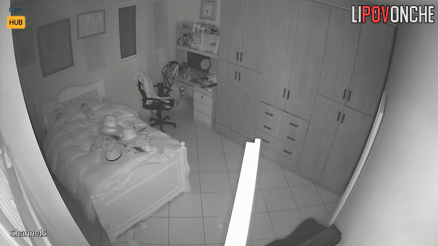 Hidden cam fixed her perfect boobs during dressing