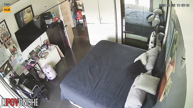 Boyfriend kissing her legs right now - hidden bedroom tape