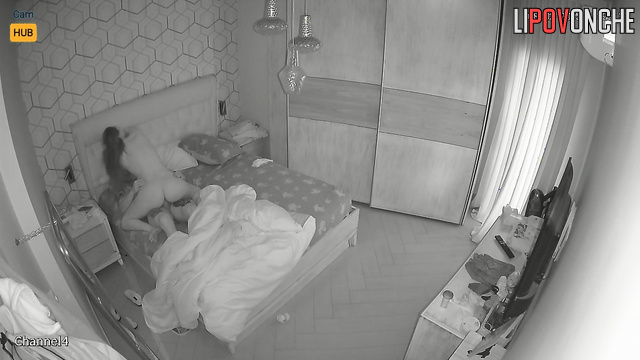 He paid her money for that awesome sex (hidden camera)