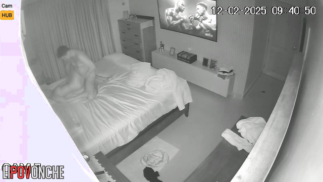 Naked massage on the first date / bedroom sex video