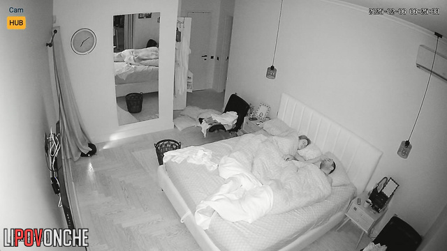 Husband woke his wife up with a cool cunnilingus and she agreed to fuck him