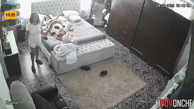 Big ass massage session for a chubby Bolivian girl