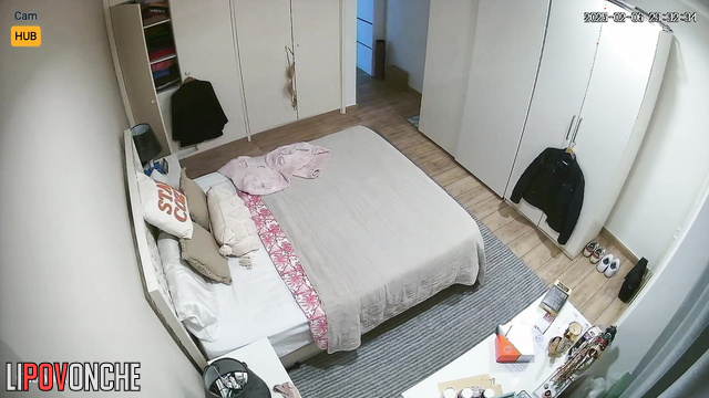 Modest teen still didn't realize she was being filmed