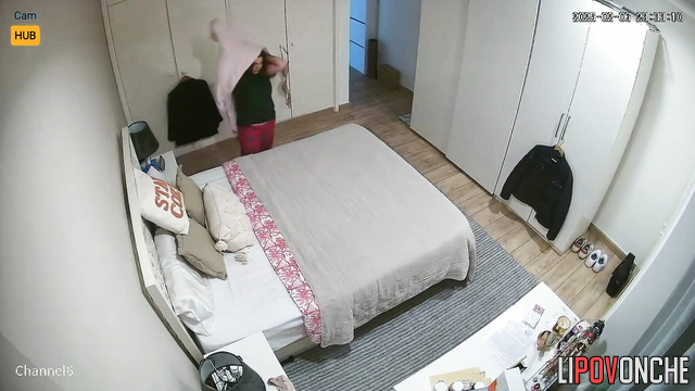 Modest teen still didn't realize she was being filmed