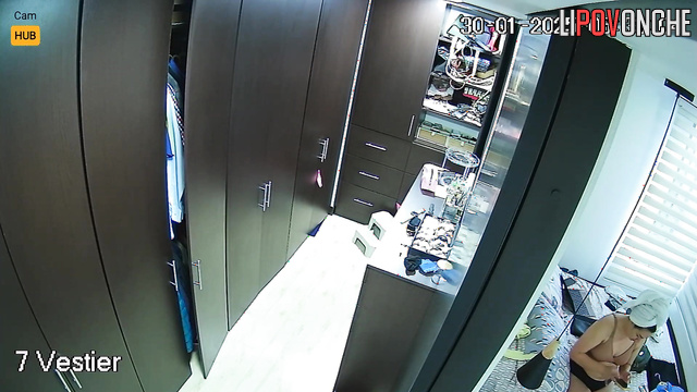 You will never forget beautiful booty of this milf [she wants u to cum]