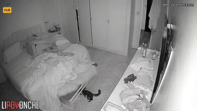I place wet pussy of my girlfriend right on my cock - as it should be