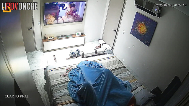 An older man intensely fucks his new curvaceous lover to orgasm
