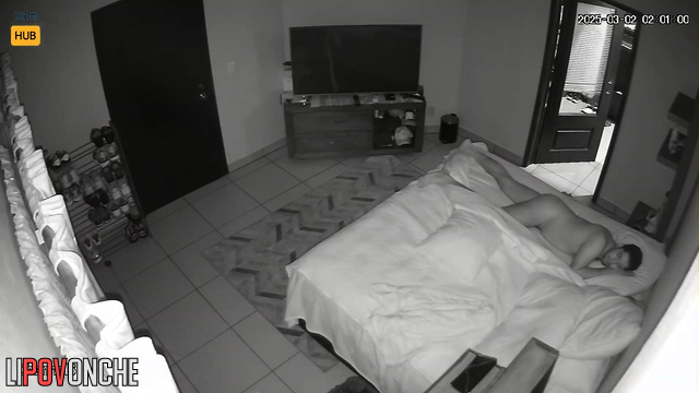 A bored blonde woke up her sleeping husband with a luxurious blowjob
