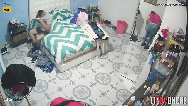 Fat wife allowed herself to be fucked before going to the supermarket
