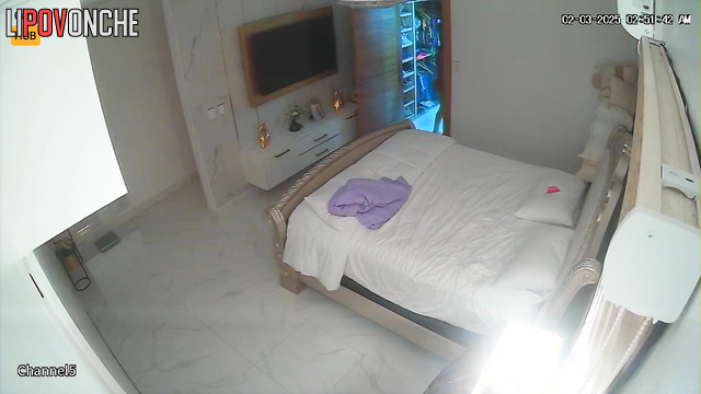 Dominican milf found a young lover who pleases her sexually