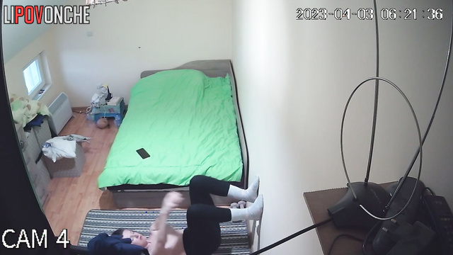 Busty babe does crunches and yawns at the same time