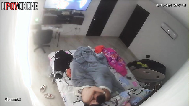 He promised to give her the best bed feelings, look