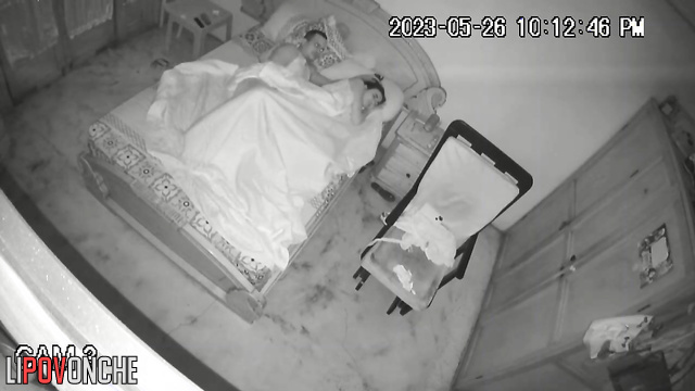 Husband promised to give her the best orgasm, spy cam
