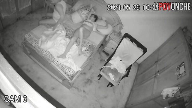 Husband promised to give her the best orgasm, spy cam