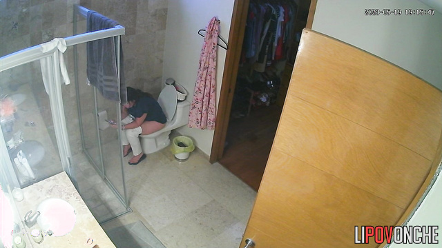 Woman quickly peed and went to get ready for work