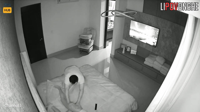 The husband woke up his young Mexican wife and fucked her hotly