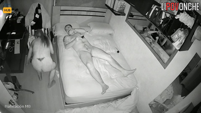 Seductive Mexican girl can't sleep without a good fuck with her husband