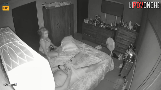 This lucky guy stayed fully pleased with this girl's sex skills