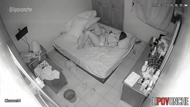 It was the laziest masturbation in the world, look
