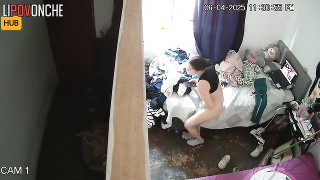 Woman plucking pussy hair with the tweezers right now