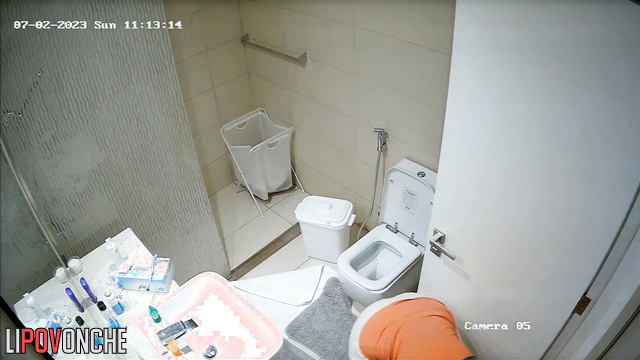 Lonely lady washed herself and didn't suspect anything bad