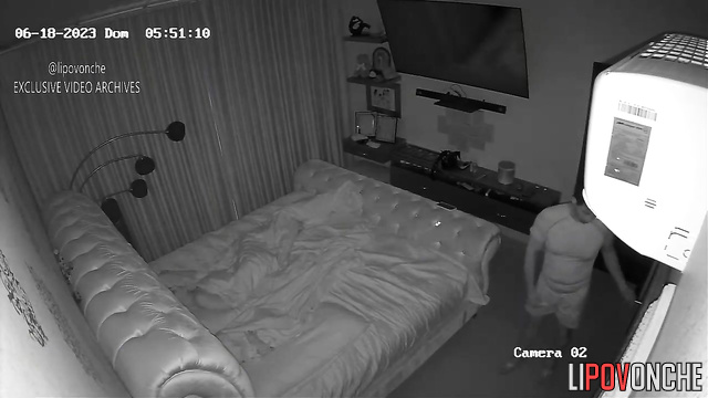 She moaned softly and he fucked her - bedroom scene
