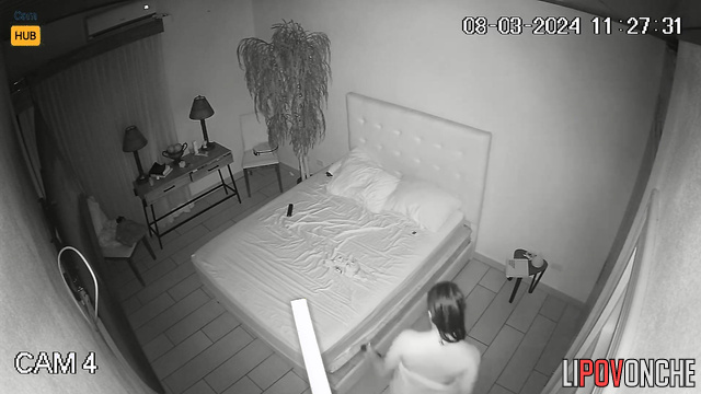 An aroused husband fucked his wife who had just gotten out of the shower