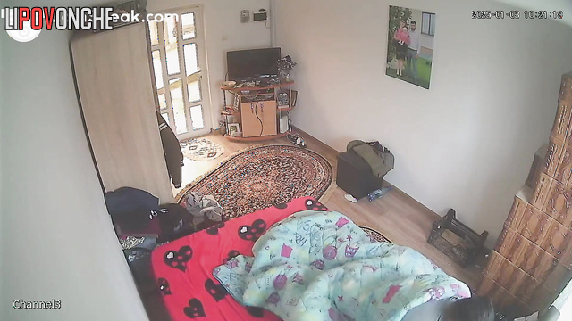 Husband leaked family video of him fucking his chubby bigger-assed wife