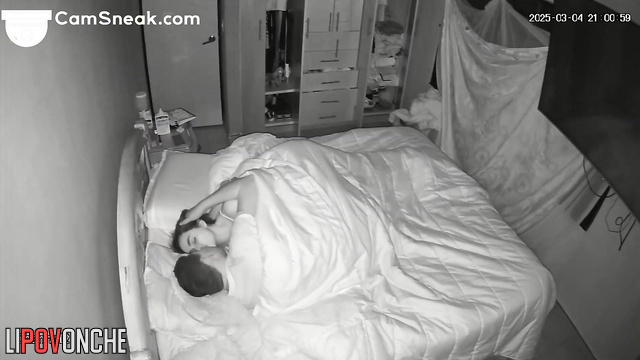 It's too early to go to bed, but can lick seductive wife's hot pussy and ass