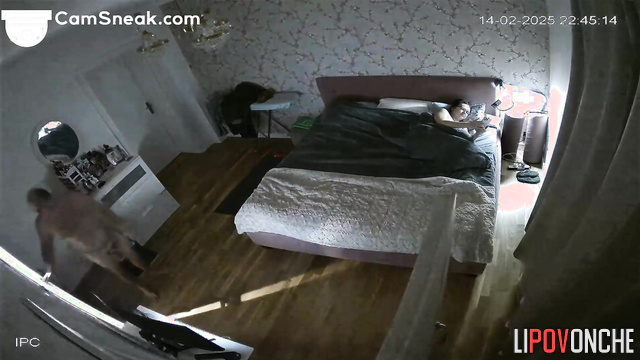 A naked old man got busy with a hot pussy of a bored chubby milf
