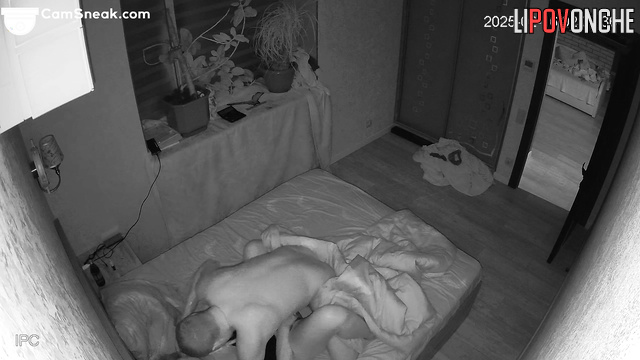 They fuck with incredible passion, look (hidden cam)