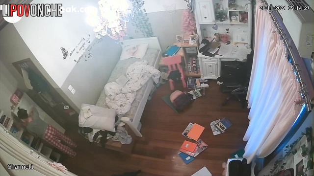 Teen changing her sexy clothes in her room - hidden cam