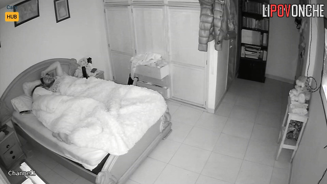 Missionary exercises at the cozy bedroom (girlfriend plus boyfriend)